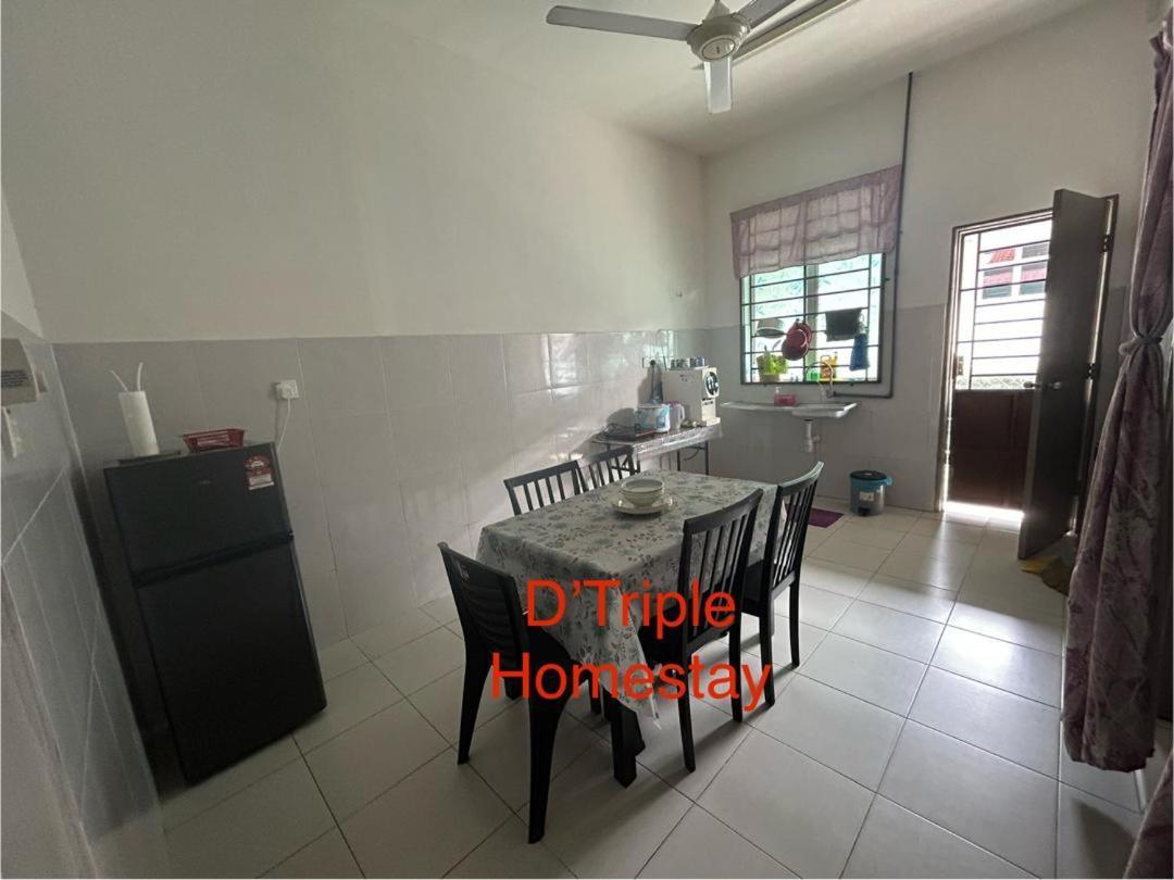 D'Triple Homestay Bandar Jasin Bestari Jasin Melaka Bemban Luaran gambar